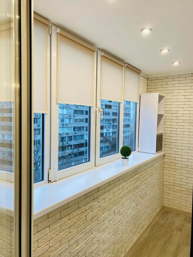 Apartment по адресу дружбы народов 8а *