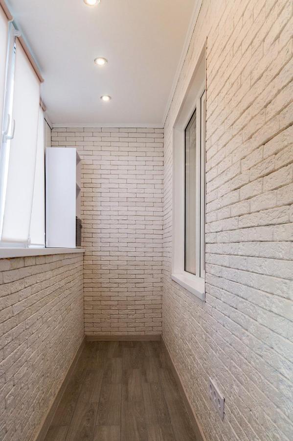 по адресу дружбы народов 8а Apartment Kyiv